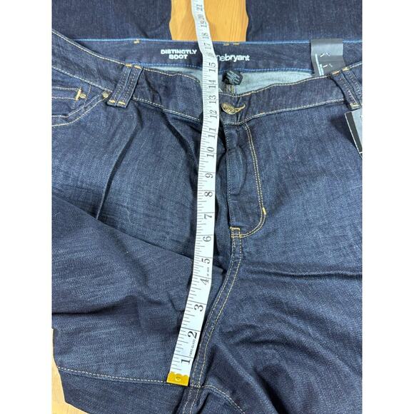 NWT Lane Bryant Distinctly Bootcut Mid rise Size 26 TALL DARK wash - Picture 7 of 8